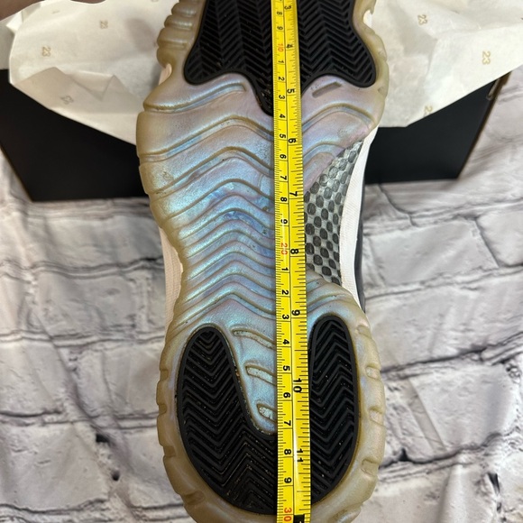 Air Jordan 11 Retro Low “Emerald”‎ Size 11 | White/Black-Emerald Rise W/Box - Picture 11 of 14